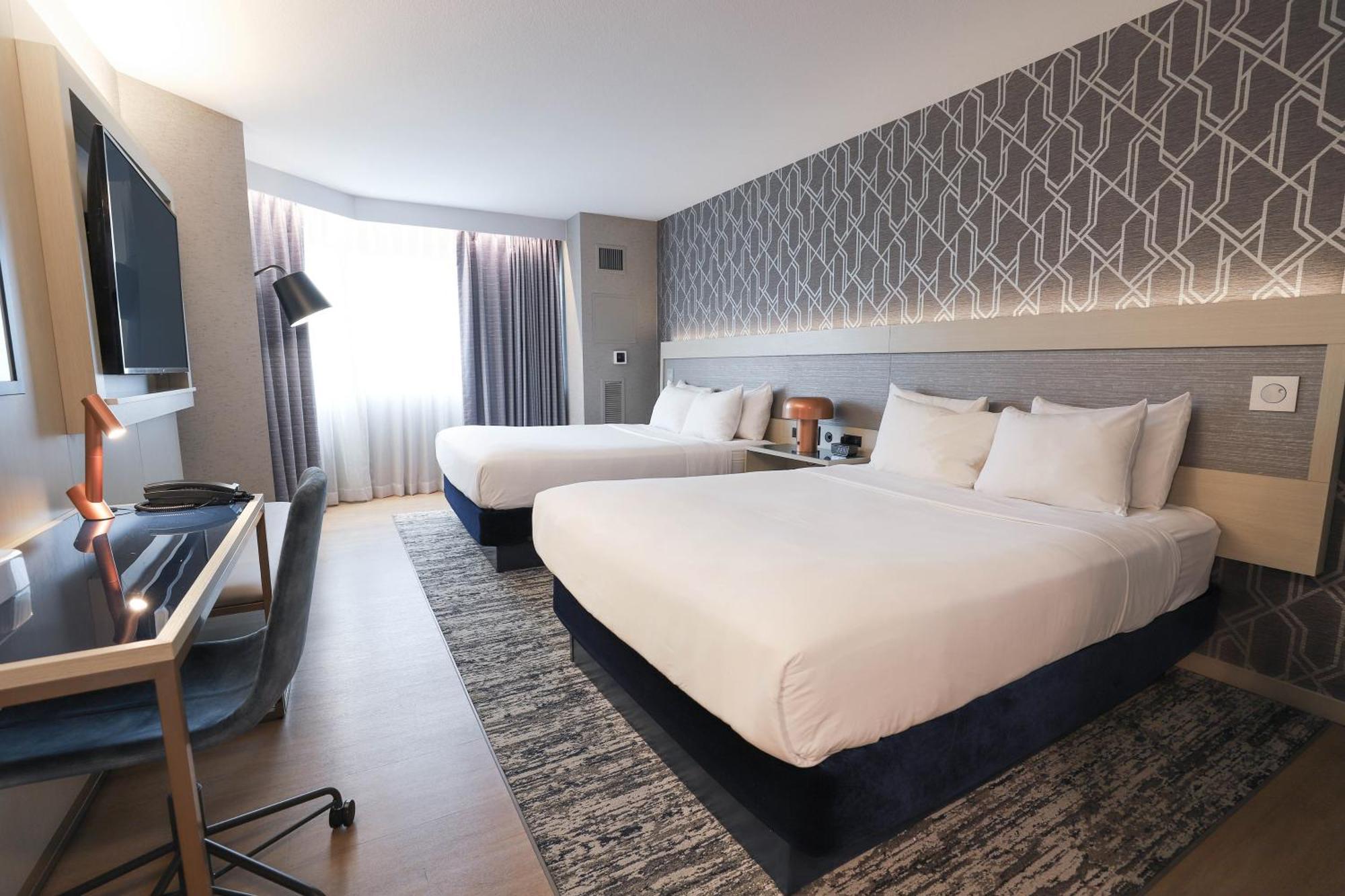 Radisson Plaza Hotel at Kalamazoo Center Esterno foto